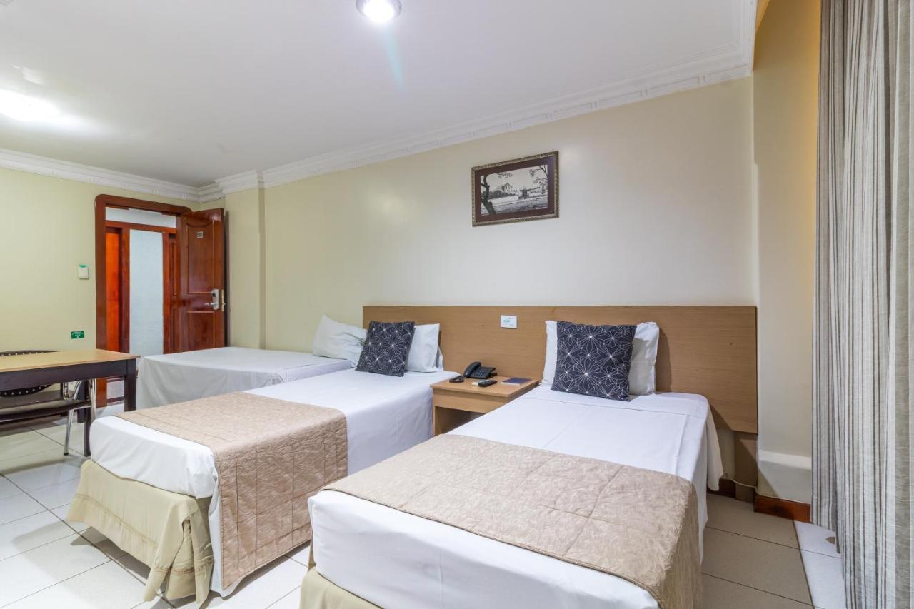 Umuarama Plaza Hotel Goiania Bagian luar foto