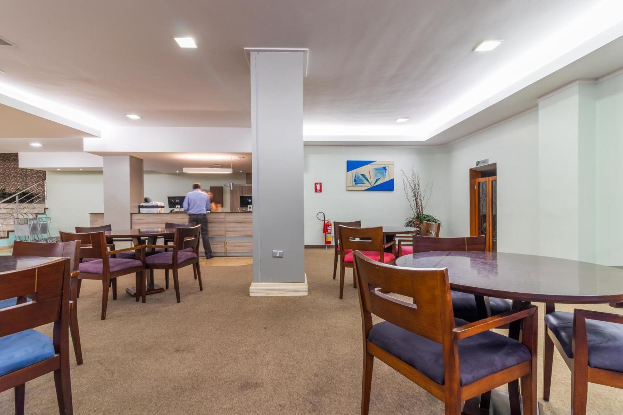 Umuarama Plaza Hotel Goiania Bagian luar foto